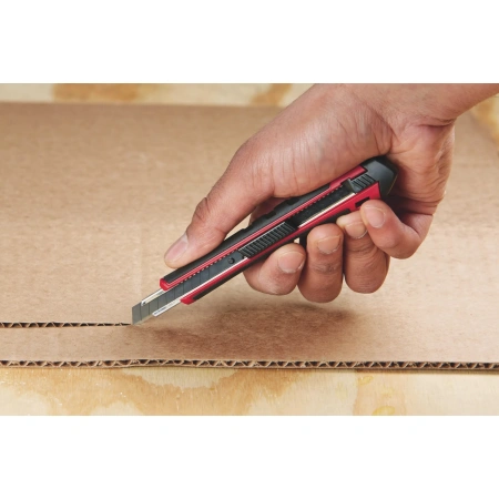 Нож выдвижной Milwaukee 9 мм  (Арт. 48221960)