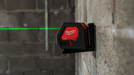 Аккумуляторный линейный лазерный нивелир (2 линии) с зеленым лучом Milwaukee CLL-C (Арт. 4933478753)