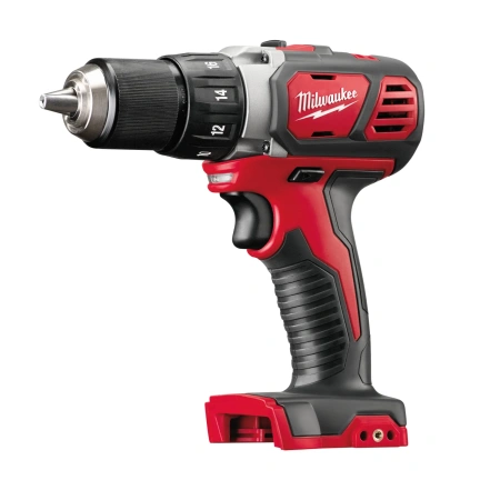 Аккумуляторная безударная дрель-шуруповерт Milwaukee M18 BDD-0  (Арт. 4933443530)