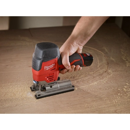 Аккумуляторный лобзик Milwaukee M12 JS-402B  (Арт. 4933441700)