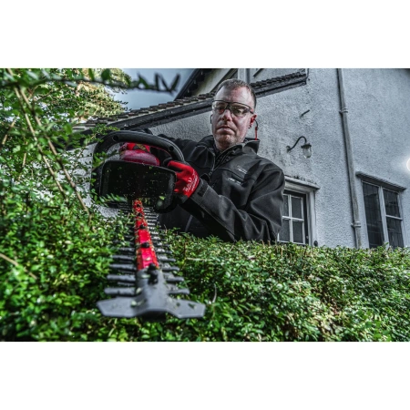 Аккумуляторный кусторез Milwaukee M18 FHT45-802 FUEL (Арт. 4933480113)