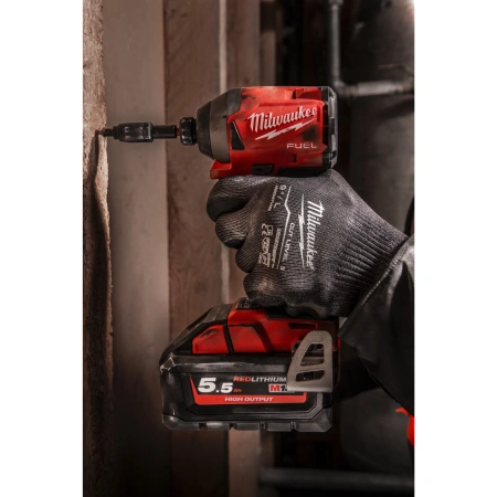 Перчатки Milwaukee Cut Level с защитой от минимальных рисков, уровень защиты E/5, размер L/9  (Арт. 4932471425)