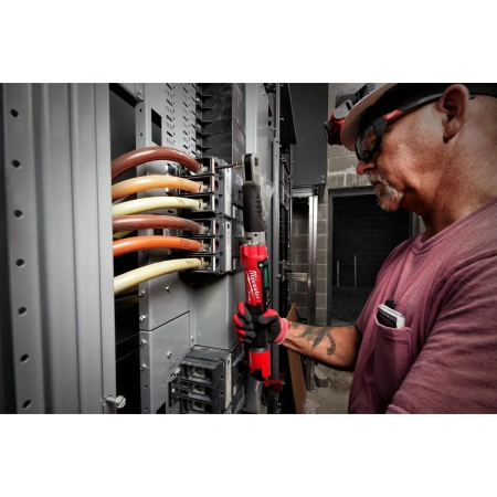 Аккумуляторный электронный динамометрический ключ Milwaukee M12 ONEFTR38-201C FUEL 3/8'' (Арт. 4933464967)