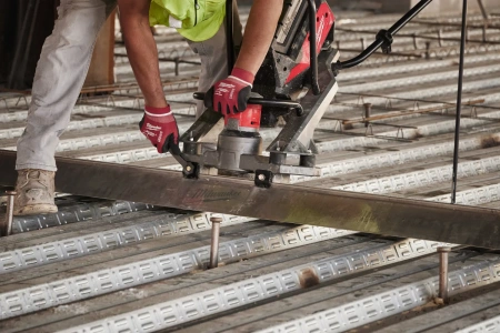 Аккумуляторная виброрейка Milwaukee MXF PSCKIT-302 FUEL (Арт. 4933479774)