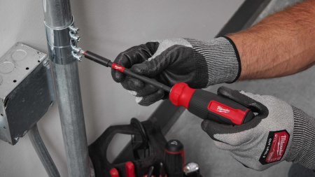 Отвертка Milwaukee Shockwave IMPACT DUTY™ универсальная 14 в 1  (Арт. 4932498174)