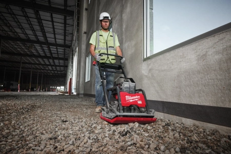 Аккумуляторная виброплита Milwaukee MXF PC50-0 FUEL (Арт. 4933493267)