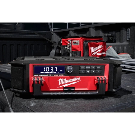 Аккумуляторное радио DAD+/зарядное устройство Milwaukee M18 PRCDAB+-0 PACKOUT с Bluetooth  (Арт. 4933472112)