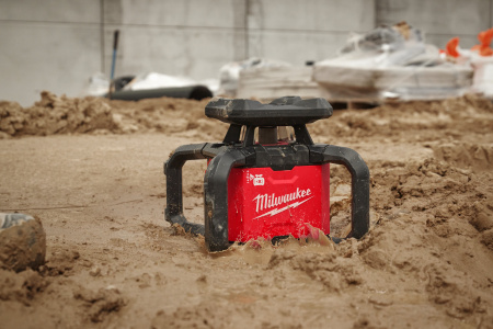 Аккумуляторный ротационный лазерный нивелир с красным лучом Milwaukee M18 RLOHV1200-501C (Арт. 4933493204)