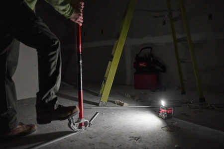 Аккумуляторный светодиодный фонарь с шарнирным световым блоком Milwaukee M18 ALIS-0 (Арт. 4933498148)