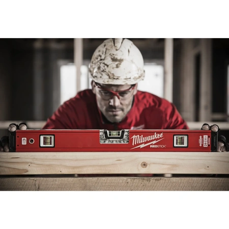 Уровень Milwaukee REDSTICK Backbone™ 60 см  (Арт. 4932459062)