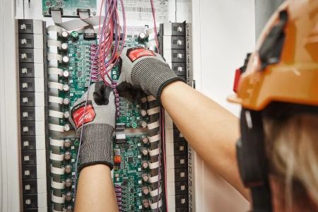 Перчатки полиуретановые Milwaukee Hi-Dex с защитой от минимальных рисков, уровень защиты C/3, размер S/7 (Арт. 4932480496)