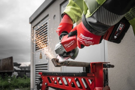 Аккумуляторная углошлифовальная машина (УШМ, Болгарка) Milwaukee M18 BLSAG125 X-402X  (Арт. 4933492644)