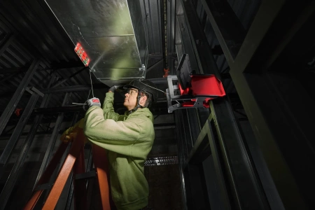 Аккумуляторный светодиодный фонарь с шарнирным световым блоком Milwaukee M18 PAL2-0 (замена для 4933464105) (Арт. 4933493547)