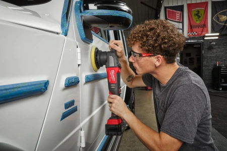 Аккумуляторная орбитальная полировальная машина Milwaukee M18 FROP15-502X FUEL (Арт. 4933478835)