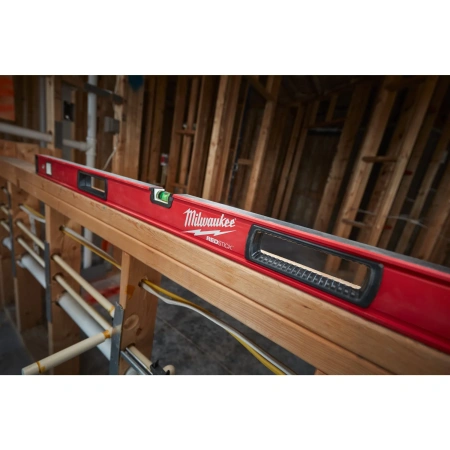 Уровень Milwaukee REDSTICK Backbone™ 120 см  (Арт. 4932459068)