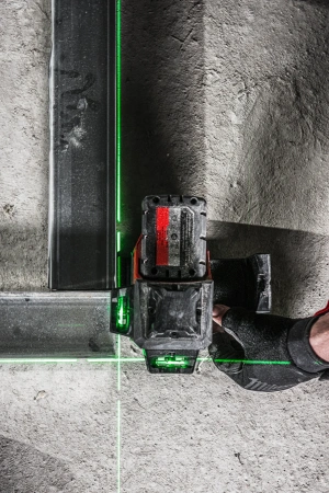 Аккумуляторный мультилинейный лазерный нивелир (3 линии x 360) с зеленым лучом Milwaukee M12 3PLSKIT-401P (Арт. 4933499379)