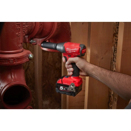 Аккумуляторный ударный гайковерт с фиксацией пином Milwaukee M18 ONEIWP12-502X FUEL ONE-KEY (1/2'')  (Арт. 4933451372)