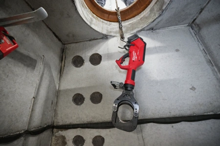 Акк. гидравлический инструмент для резки кабеля (с пультом д/у) M18 HSFC125R-802C FUEL ONE-KEY (Арт. 4933492421)