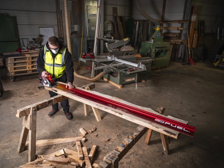 Аккумуляторная циркулярная пила по дереву Milwaukee M18 FCS66GR3-0 FUEL (Арт. 4933493491)