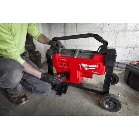 Аккумуляторная секционная прочистная машина Milwaukee M18FSSM-121 FUEL ONE-KEY  (Арт. 4933471410)