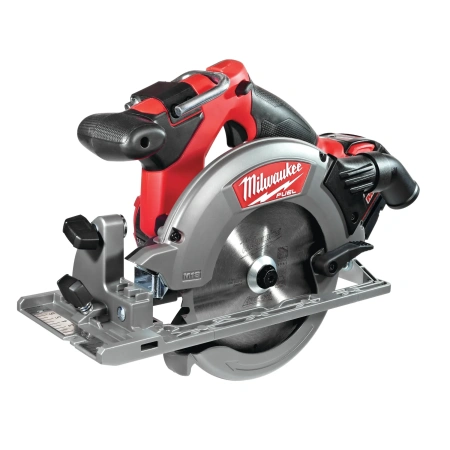 Аккумуляторная циркулярная пила по дереву Milwaukee M18 CCS55-502X FUEL  (Арт. 4933451376)