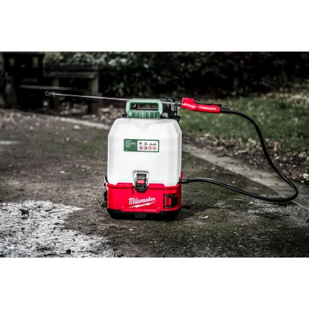 Бак для химии к распылителю Milwaukee SWITCH TANK M18 BPFPCS-0  (Арт. 4933464964)