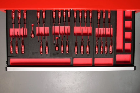 Филлер 165мм для инструментальной тележки 46" / 117 см (Арт. 4932493635)