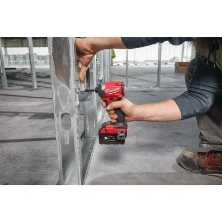 Аккумуляторный импульсный винтоверт Milwaukee M18 FID3-502X FUEL (Арт. 4933479865)