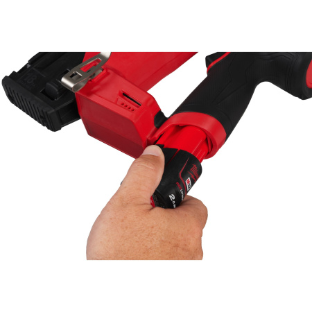 Аккумуляторный гвоздезабиватель(нейлер) с прямым магазином Milwaukee M12 FCN18GS-0X FUEL (Арт. 4933493354)