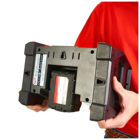 Аккумуляторный светодиодный фонарь с шарнирным световым блоком Milwaukee M18 HAL-0  (Арт. 4933451262)
