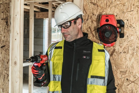 Куртка черная с подогревом и капюшоном Milwaukee M12 HPJ BL2-0 (S) (Арт. 4932480071)