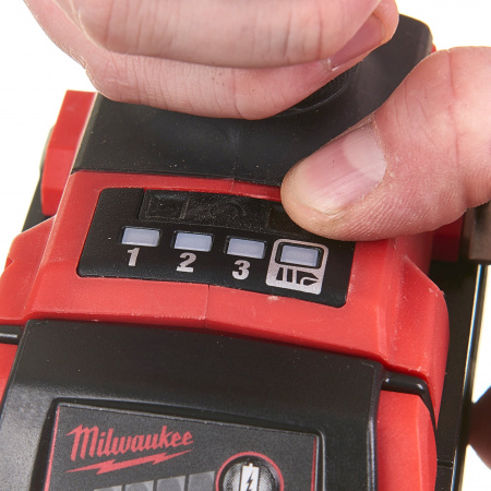 Аккумуляторный импульсный винтоверт Milwaukee M18 FID2-502X FUEL  (Арт. 4933464088)