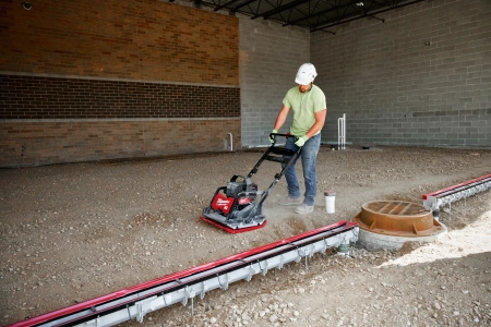 Аккумуляторная виброплита Milwaukee MXF PC50-0 FUEL (Арт. 4933493267)