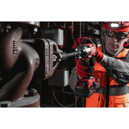 Аккумуляторный компактный ударный гайковерт с фиксацией пином Milwaukee M18 FIW2P12-0X FUEL (1/2'')  (Арт. 4933478446)