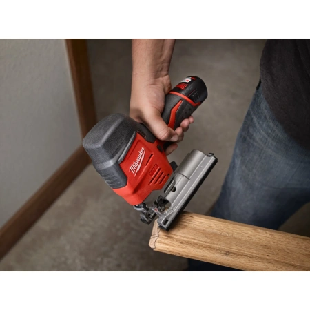 Аккумуляторный лобзик Milwaukee M12 JS-402B  (Арт. 4933441700)
