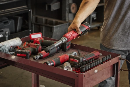 Аккумуляторная удлиненная высокоскоростная импульсная трещотка Milwaukee M12 FHIR14 LR-0 (1/4'')  FUEL (Арт. 4933480790)