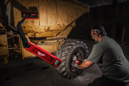 Акк. светодиодная лампа с изменяемым углом наклона M18 ABL-0 (Арт. 4933498147)