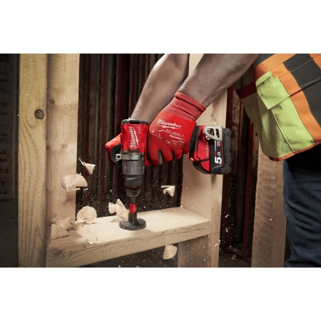 Аккумуляторная ударная дрель-шуруповерт Milwaukee M18 ONEPD2-502X FUEL ONE-KEY  (Арт. 4933464527)