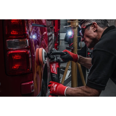 Аккумуляторный светодиодный фонарь для цветоподбора Milwaukee M12 CML-401 (Арт. 4933479366)
