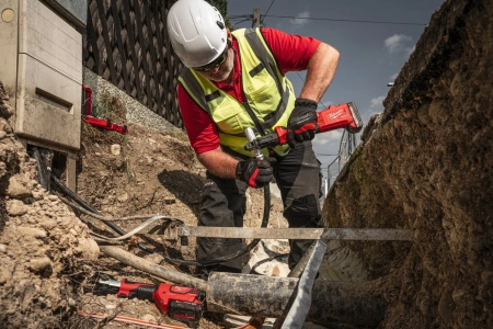 Акк. инструмент для обжима кабеля M18 ONEHCCT60-0C (Арт. 4933479683)