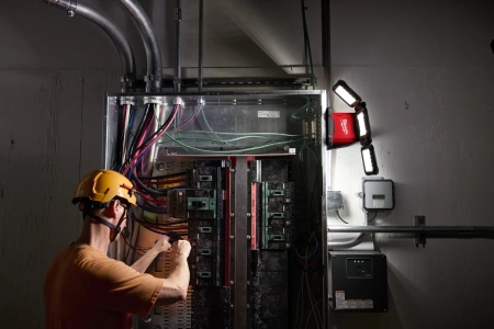 Акк. многонаправленный фонарь M18 MDTL-0 (Арт. 4933498149)