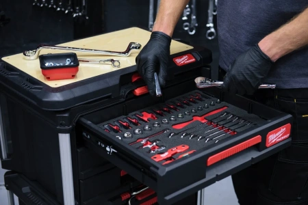 Набор метрических головок с воротком, рожковыми и шестигранными ключами Milwaukee 3/8'' (41 предмет) в ложементе для PACKOUT™ (Арт. 4932493640)