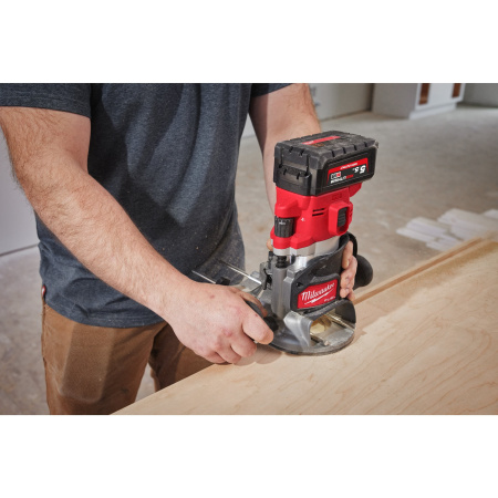 Аккумуляторный фрезер Milwaukee M18 FR12-0X (Арт. 4933493304)