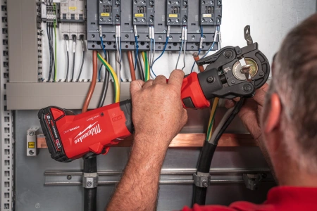 Акк. инструмент для обжима кабеля M18 ONEHCCT60-0C (Арт. 4933479683)