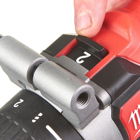 Аккумуляторная безударная дрель-шуруповерт Milwaukee M18 BLDD2-502X  (Арт. 4933464515)