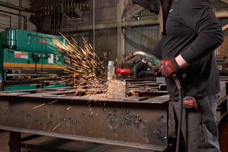 Молоток слесарный Milwaukee с рукояткой из стекловолокна 1.81кг (Арт. 4932498307)