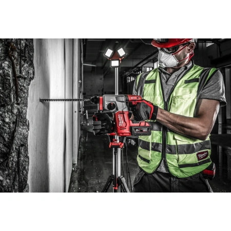Аккумуляторный 4-х режимный SDS-Plus перфоратор Milwaukee M18 BLH-502X (Арт. 4933478894)