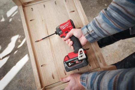 Аккумуляторный импульсный винтоверт Milwaukee M18 FID3-502X FUEL (Арт. 4933479865)