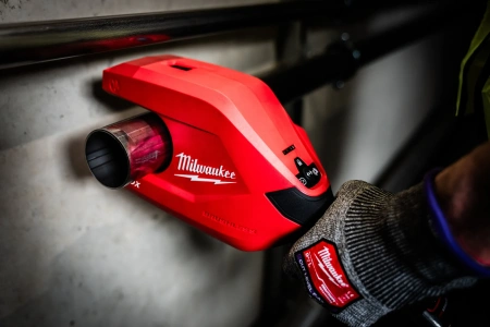 Аккумуляторный труборез для труб из нержавеющей стали и меди Milwaukee M12 PCSS54-402C (Арт. 4933498605)