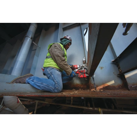 Аккумуляторная дрель на магнитной станине с постоянным магнитом Milwaukee M18 FMDP-502C FUEL  (Арт. 4933451012)